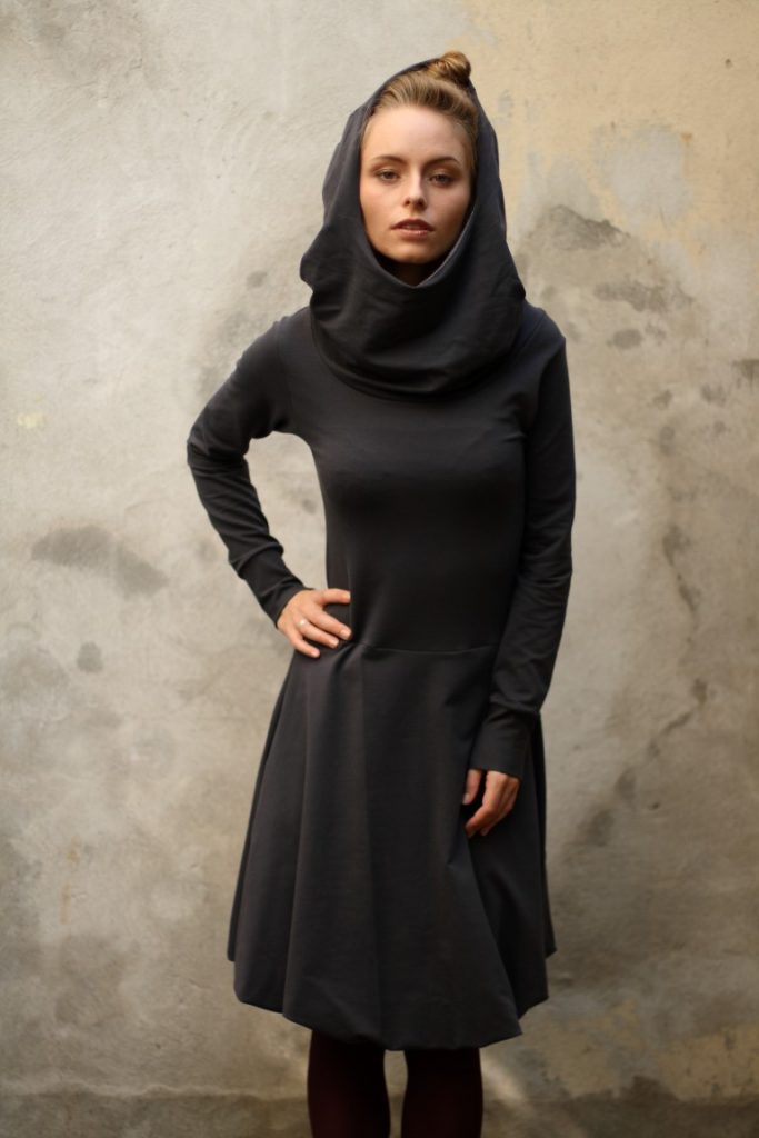 Kapuzen- Hoodiekleid aus oekotex Baumwolle