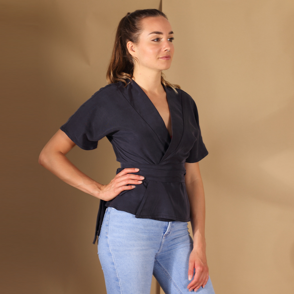 Bluse_Silja_blau11 Wickelbluse in Dunkelblau