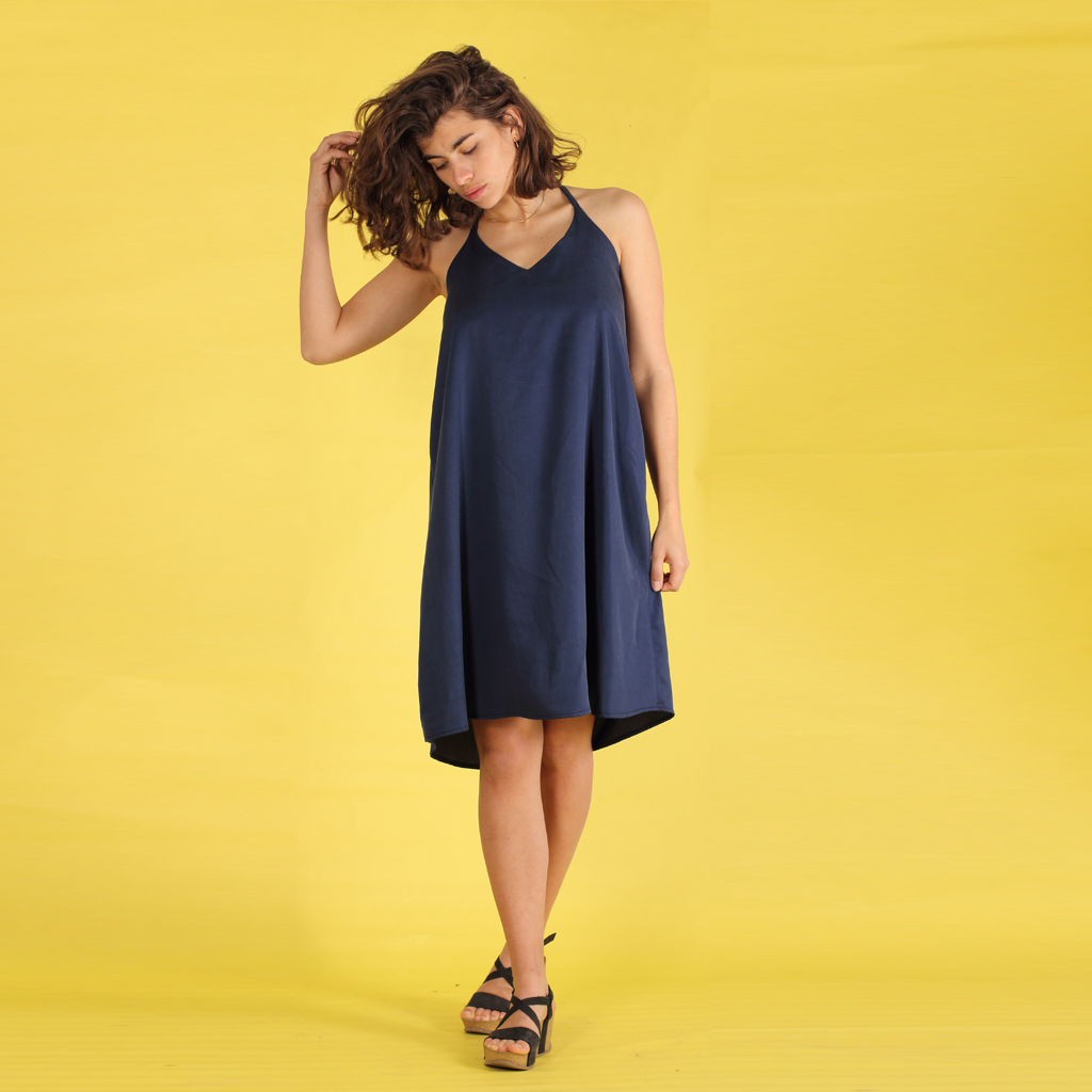 Tamira3 blaues Trägerkleid