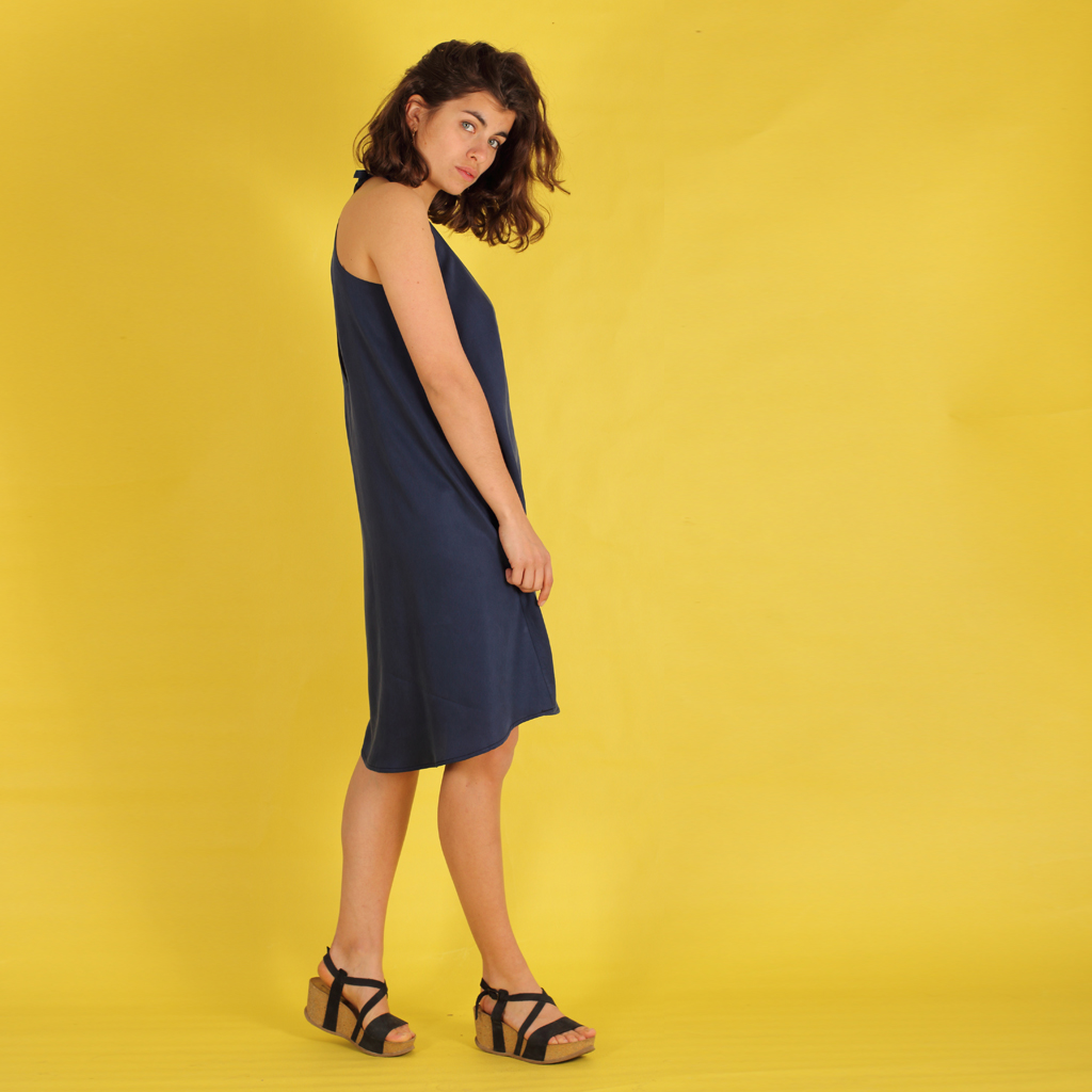 Tamira5 blaues Trägerkleid