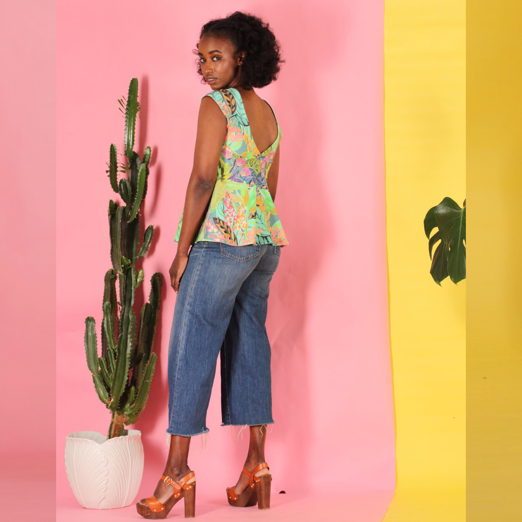 Shirt_Valita1 Shirt Valita mit floralem Muster rückenfrei