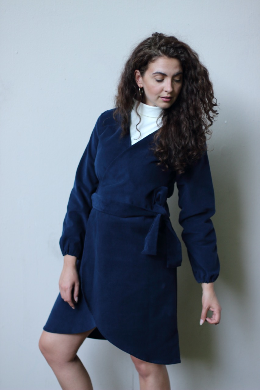 Cordkleid_blau_9 Large Wickelkleid aus Cord blau